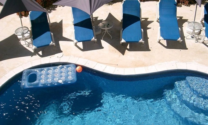 Mullins Villa | Luxury Villa with pool 5 min walk to beach