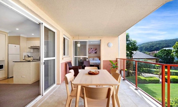 Killcare Apartment | Luxury Villas Daydream at Hardy's Bay (Walk to the beach)