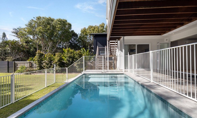New Brighton House | Luxury Villas The Break (Heated Pool)