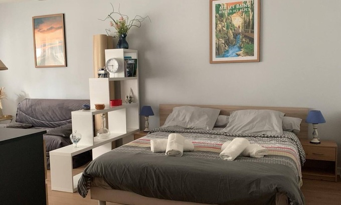 Aix-les-Bains City Center Apartment | LX136 Studio cosy avec balcon & montagne - Central