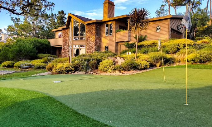 Pebble Beach House | Lx18 golfers dream retreat for concours delegance