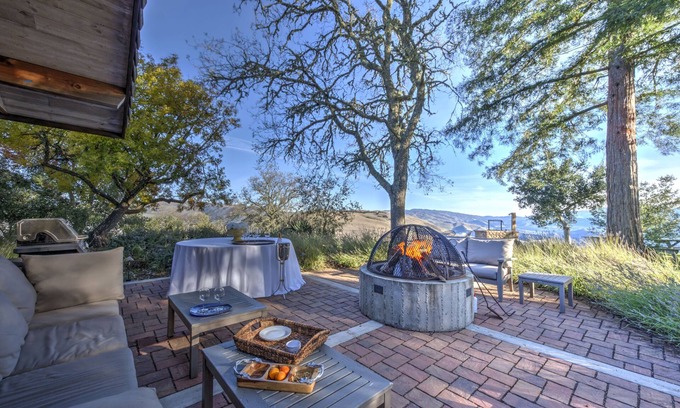 Northwest Carmel Cabin | LX37 Weathertop Ranch in Carmel Wine Country