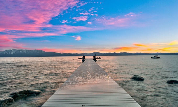 Skyland House | Lx96 Tahoe lakefront Home of the Stars