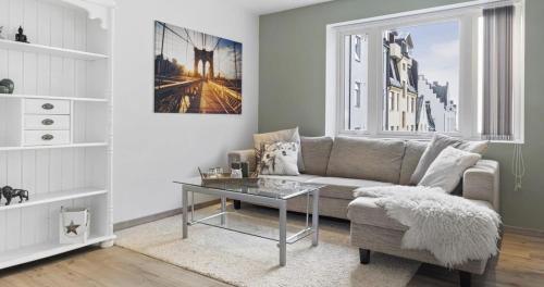 Alesund Apartment | Lys og Lekker Leilighet i Ålesund Sentrum