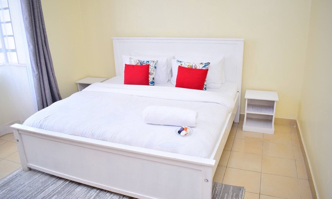 Embakasi Apartment | Lywanna Apartment home away from. 10 to 15 minutes from the airport.