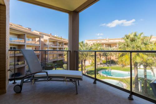 Platja de l'Arenal Apartment | Mármara - Piscina, Balcón y Vistas en Jávea