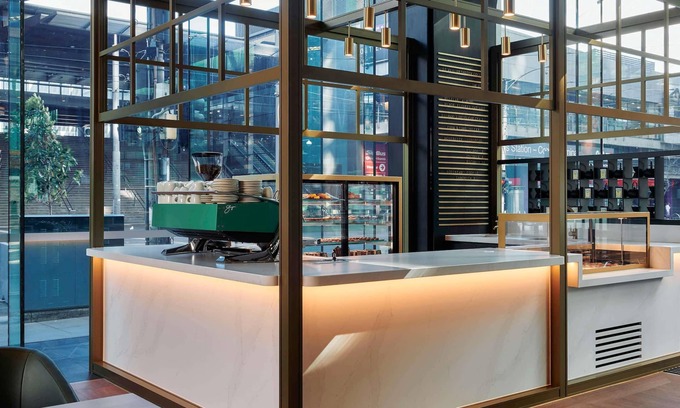 Melbourne Central Business District Hotel | Mövenpick Hotel Melbourne On Spencer