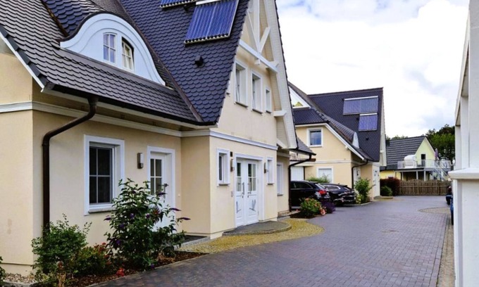 Zingst Apartment | Müggenburger Weg 46 Whg. 3 "Auszeit" - Modern furnished vacation apartment only