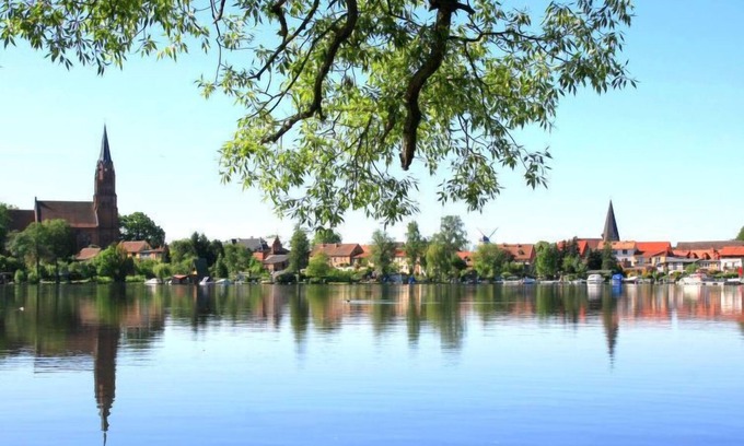 Muritz Apartment | Müritz Ferienpark Röbel by Interhome