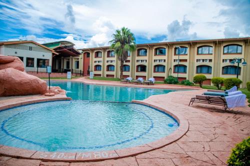 Lusaka Hotel | M'kango Golfview Hotel