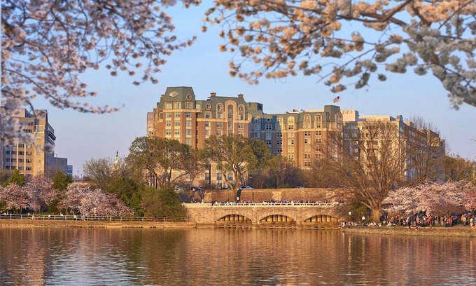 Southwest Federal Center Hotel | Mandarin Oriental, Washington D. C.