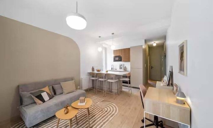 Faubourg North Apartment | Mabulle Originality & Comfort in the Dijon's Heart