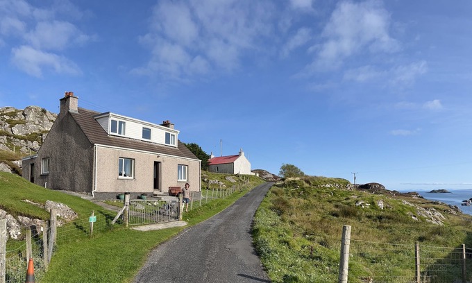 Grosebay House | Macaulay Cottage, Grosebay, Isle of Harris
