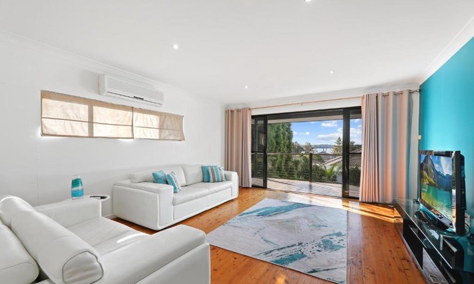 Balcolyn House | Macquarie Paradise 3bedrooms house Balcolyn