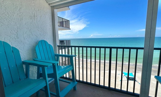 Madeira Beach Condo | Madeira Towers 504 Corner Beachfront Unit