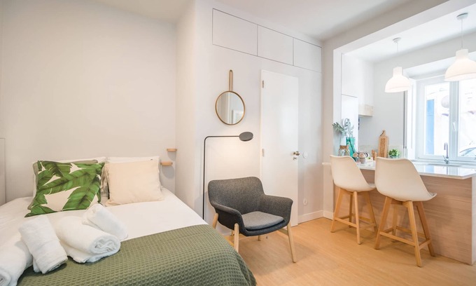 Santos Apartment | Madragoa Zero Studio