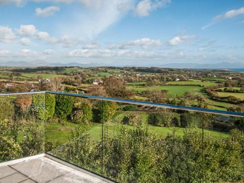 Rhyd-y-clafdy House | Maes Teg