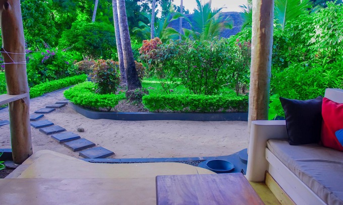 Mafia Island Cabin | Mafia Kivulini Bungalows