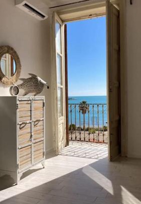 Porto Empedocle Apartment | Magellano Suite. Fronte Mare + Free Park + Wi-Fi
