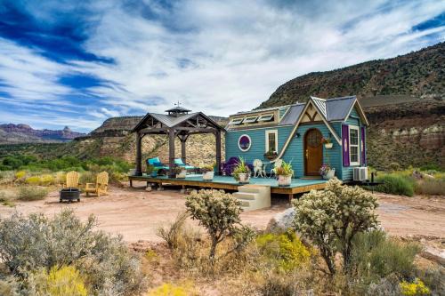 Virgin House | Magical Tiny House with a Hot Tub for Zion National Park Getaways