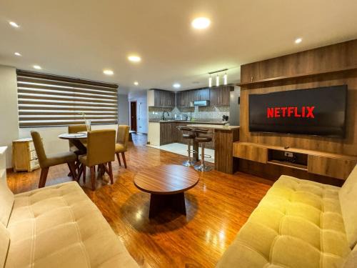 Cuenca Apartment | Magical Viewpoint For Families and Groups for 8 person