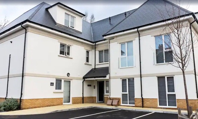 Runnymede Apartment | Magna House - Luxury Studio Flat 11