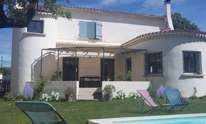 Villeneuve-les-Avignon House | Magnificent house with swimming pool and several apartments.