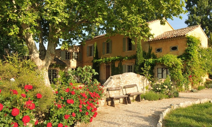 Bonnieux House | Magnificent 18th century Provençal Mas in the Heart of the Luberon