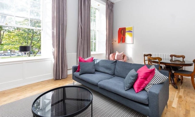 Ballsbridge Apartment | Magnificent 2 Bedroom Flat in Historic Army Barracks