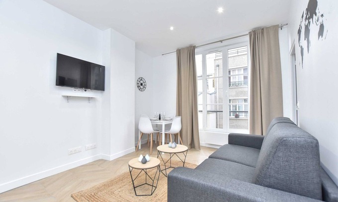 11th Arrondissement Apartment | Magnificent apartment - 1BR/4P - Ste Marguerite