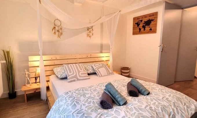 Sedan Apartment | Magnificent Bali Bohemian Triplex at the foot of the Château in Sedan, ideal for 2 couples