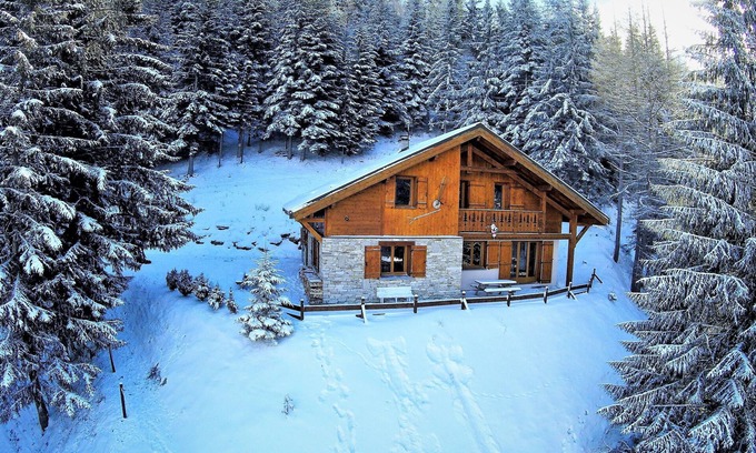 Valfrejus Ski Chalet | MAGNIFICENT CHALET * LA BUISSONNIERE, quiet, heart of resort, near the slopes
