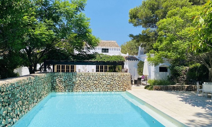 Mahon Ski Chalet | Magnificent country house with private pool, free WiFi