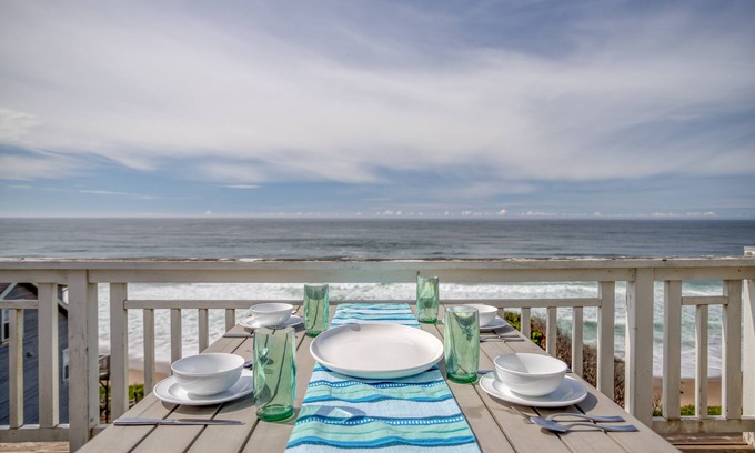 Lincoln Beach House | Magnificent Luxury in this Oceanfront Bella Beach Home w/Ocean-View Hot Tub