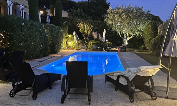 Cadenet House | Magnificent Provencal villa with 4 bedrooms, swimming pool, at the foot of the Luberon