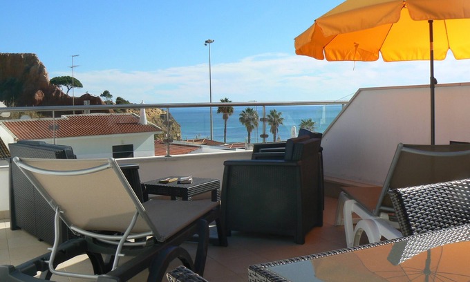 Olhos D'Agua Apartment | Magnificent seaside duplex with swimming pool ALBUFEIRA