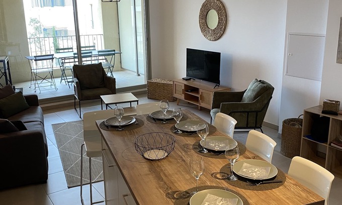 Calvi Apartment | Magnificent T3 Calvi, new, facing Citadel & sea, town center (2B050-000473-25)