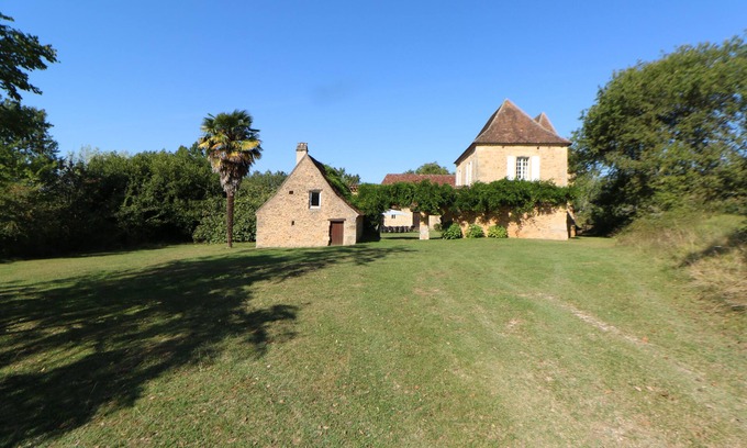 Le Bugue House | MAGNIFICIENT 18th CENTURY STONE PROPERTY, NESTLED IN BEAUTIFULL COUNTRYSIDE