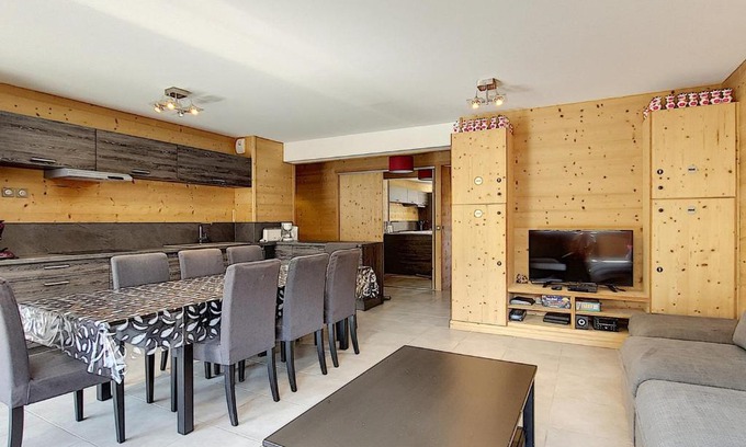 La Toussuire Apartment | Magnifique appartement 3 chambres, balcon sud, parking, non-fumeur - FR-1-416-75