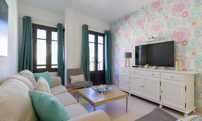Arrecife Apartment | Mahostly Apartamento Comillas SC
