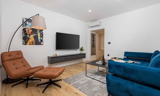 Rijeka Apartment | Main square Corso, CosyLux 2