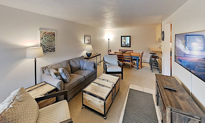 Historic District Condo | Main Street Suite w/Beautiful View of Tenmile Range, Free WiFi - Walk to Gondola