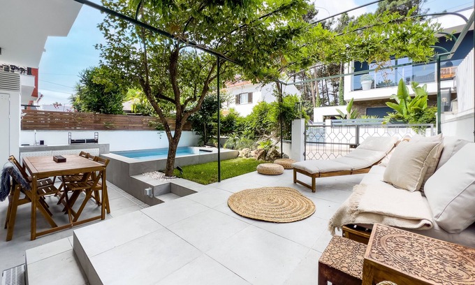 Charneca de Caparica e Sobreda House | Maison à Aroeira, Près du Golf et de la Plage!