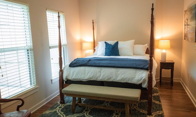 Hot Springs Condo | Maison 226 Ella Fitzgerald Suite