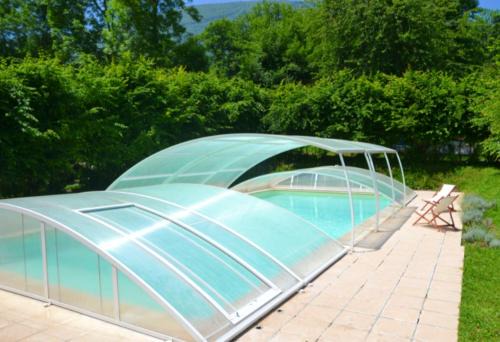 Gembrie House | Maison accueillante à Gembrie avec piscine partagée