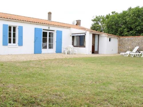 La Bree-les-Bains House | Maison au calme à 400m de la plage, La Brée-les-Bains, jardin clos, véranda, 2 chambres, 4 couchages - FR-1-246A-74