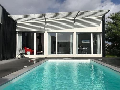 Etables-sur-Mer House | Maison avc Piscine, Spa Etables Mer proche plages
