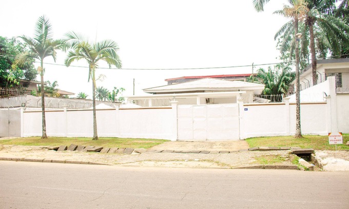 Douala Villa | Maison Blanche à Bonapriso