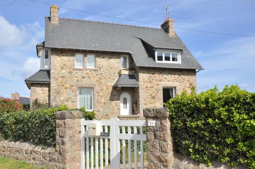 Tregastel Villa | Maison bretonne à 200m de la mer à proximité de l'Ile Renote à Trégastel - Ref 76