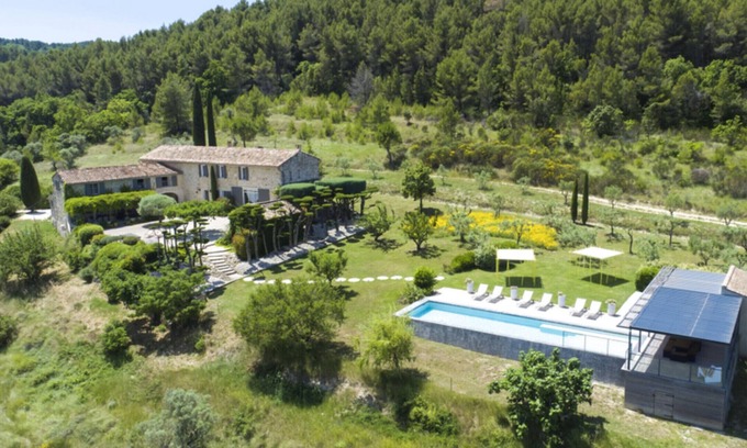 Pernes-les-Fontaines Villa | MAISON CECILE - LUXURY VILLA + HEATED POOL + CONCIERGE SERVICE